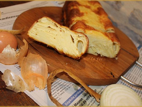 Gâteau invisible pommes de terre et oignons