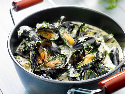 Moules à la crème et au vin blanc